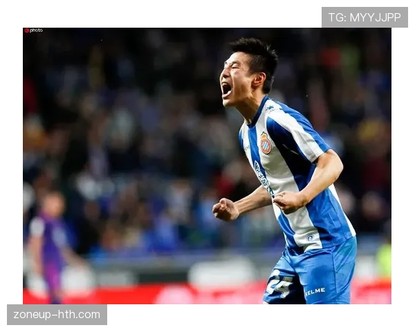 武磊半夜三点送外卖？这身价和生活差太多了吧！